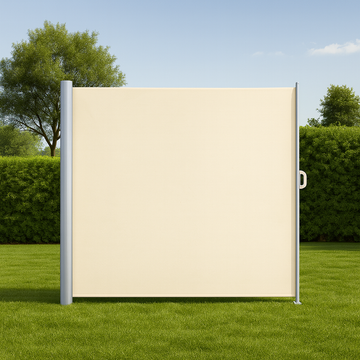Seitenmarkise Beige 1,6 x 3 m, auf Wiesen montiert